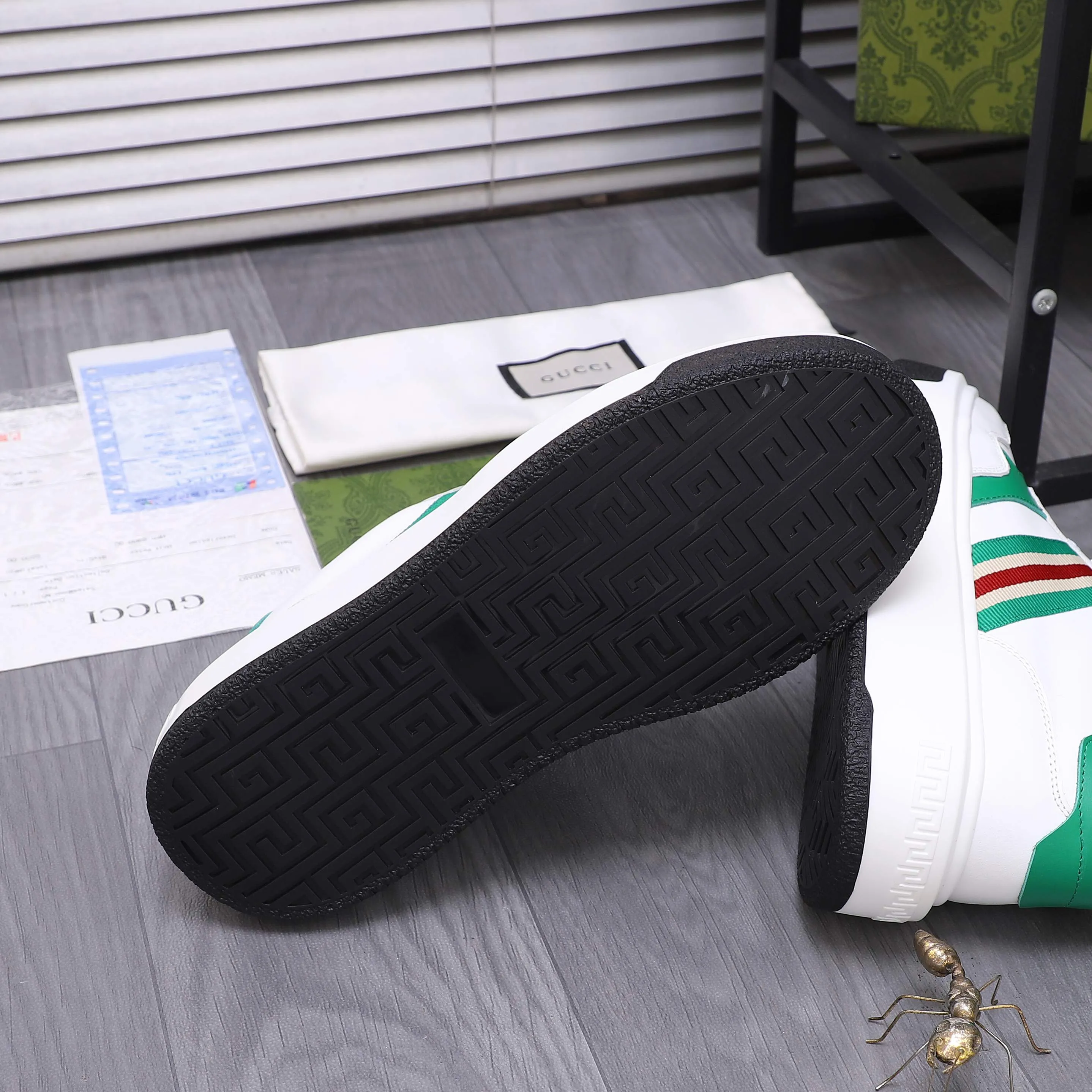 Men's shoes 💰460 Product trademark: GUCCI "Gucci" men's casual sneakers Regular size: 38-44 Product materials: Selected cowhide stitching upper, sheepskin lining, rubber outsole